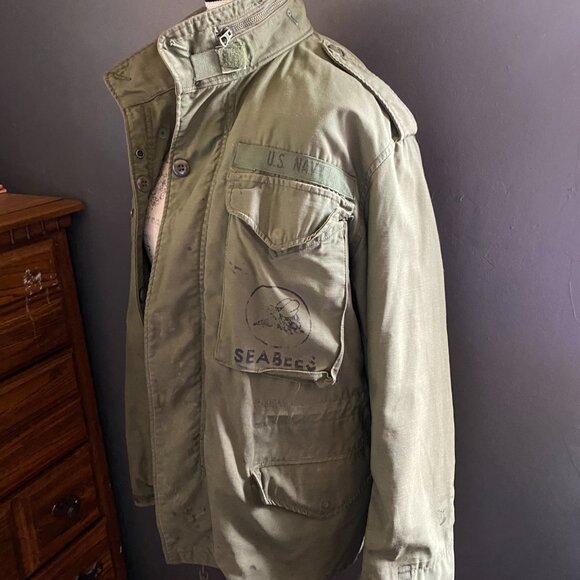 US Navy Seabees Man's M-65 Cold Weather Field Jacket - Picture 2 of 13